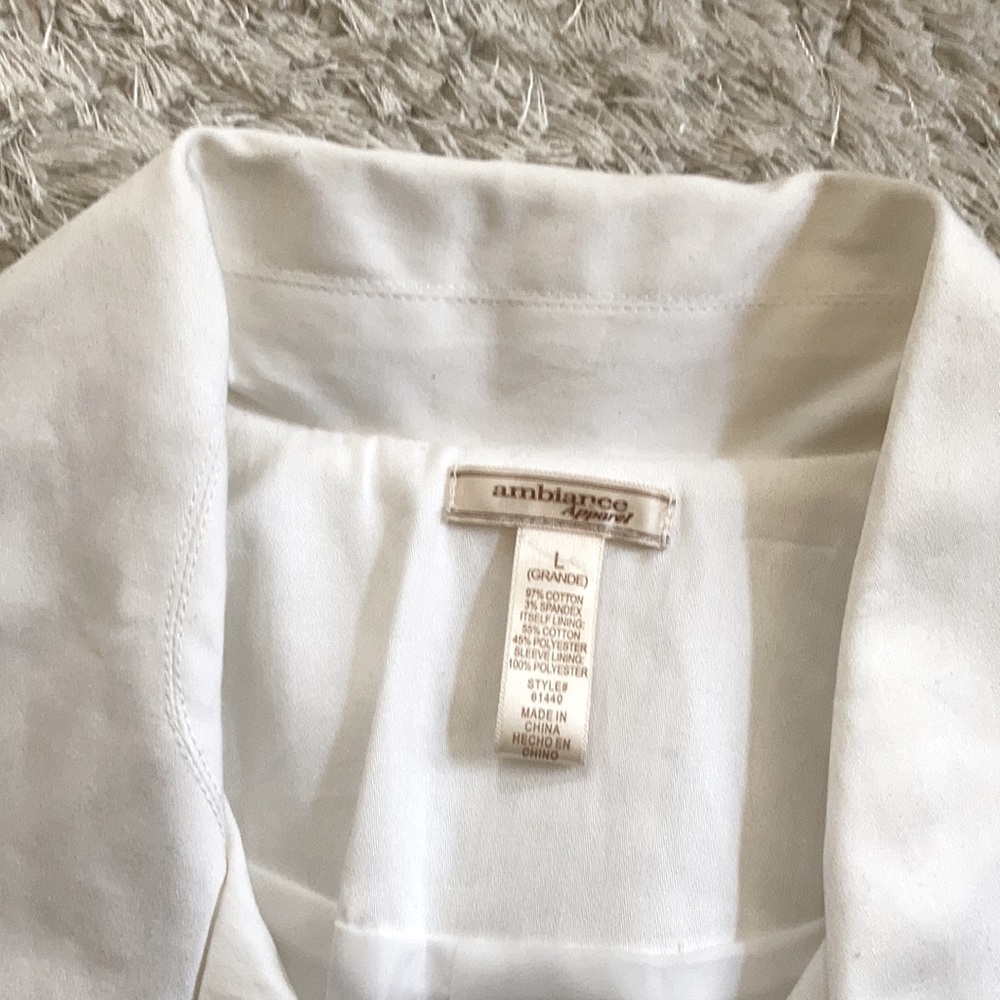 White jacket - Picture 2 of 4
